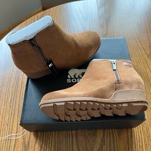 Sorel Evie Zip Bootie - Velvet Tan - Size 10 NEW IN BOX